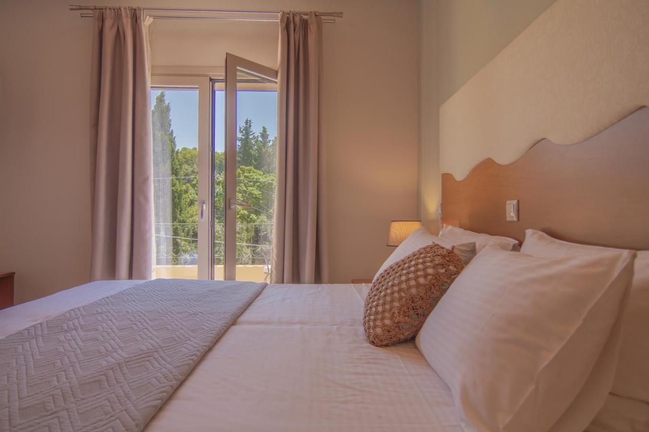 Aris Apartments Палеокастрица Экстерьер фото